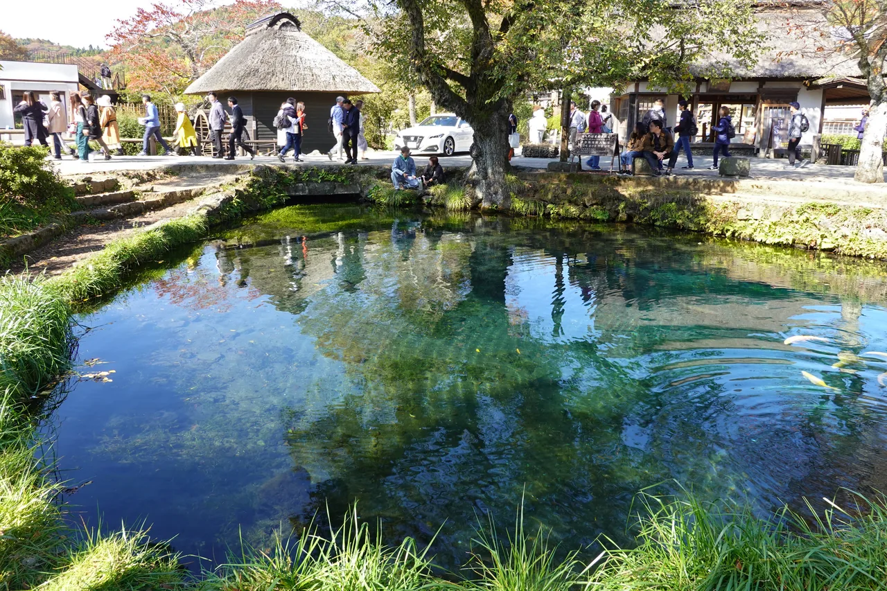 The clear Waku-ike spring pond at Oshino Hakkai
