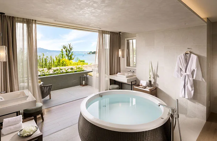 A treatment room with an ocean view at SpaHalekulani, Halekulani Okinawa