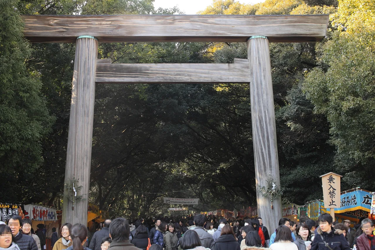 The torii gate at the entrance to Atsuta Shrine's forested grounds The torii gate at the entrance to Atsuta Shrine's forested grounds