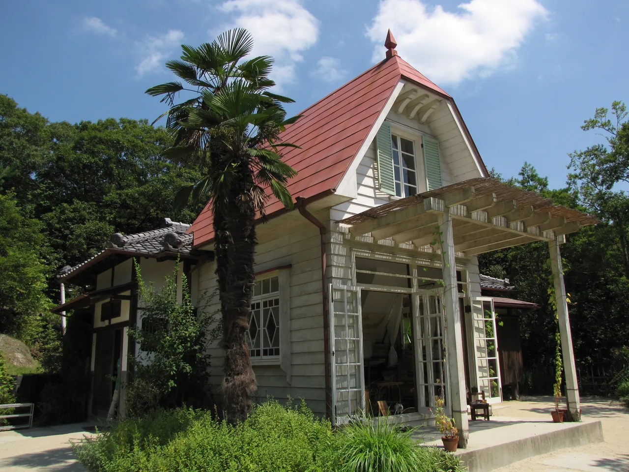 Mei and Satsuki's House, a real-scale replica inside Ghibli Park Mei and Satsuki's House, a real-scale replica inside Ghibli Park