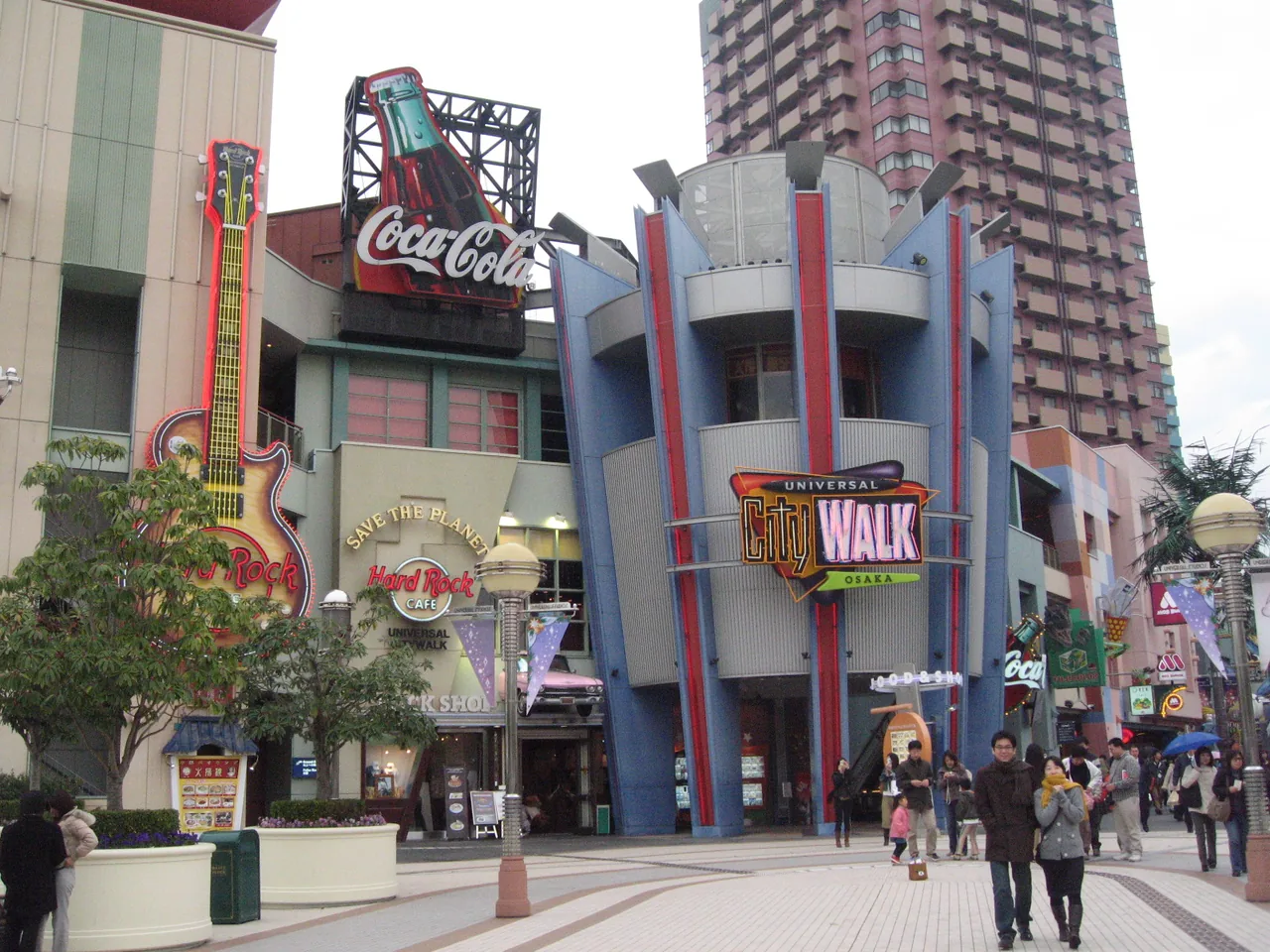 Universal CityWalk Osaka, the shopping and dining strip outside the park gates Universal CityWalk Osaka, the shopping and dining strip outside the park gates