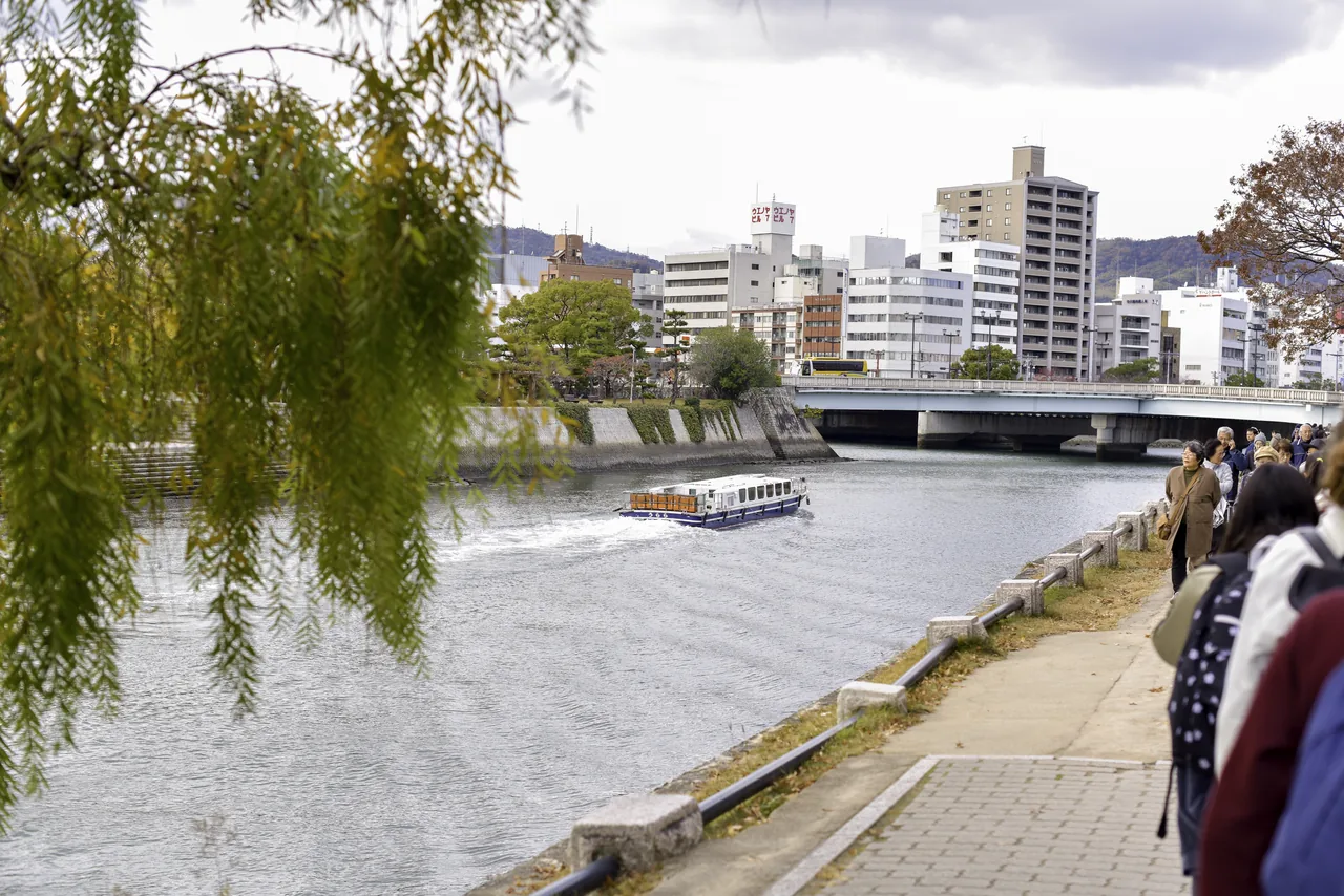 Where to Stay in Hiroshima: Station, Downtown, Peace Park or Miyajima - Photo 1